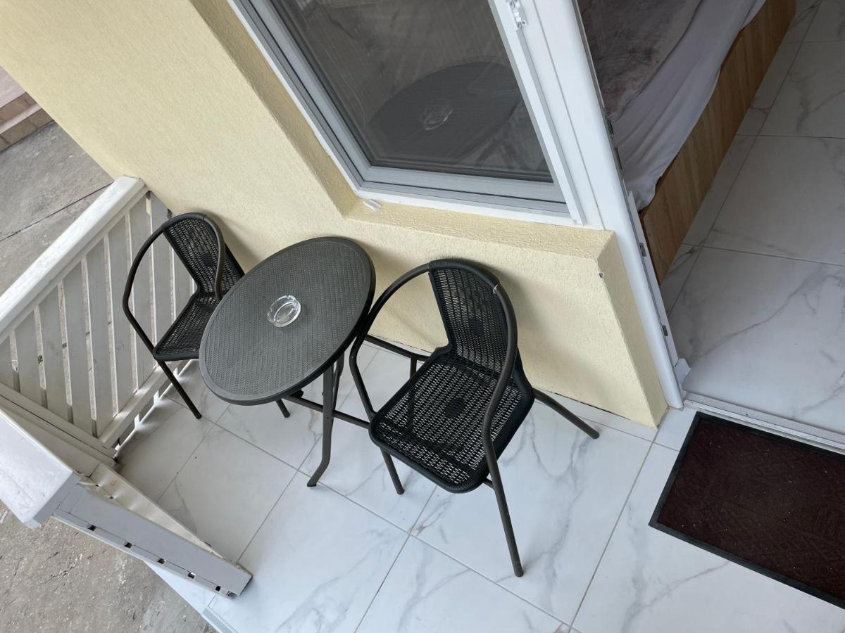 Complex Pria Apartman Două Mai Kültér fotó