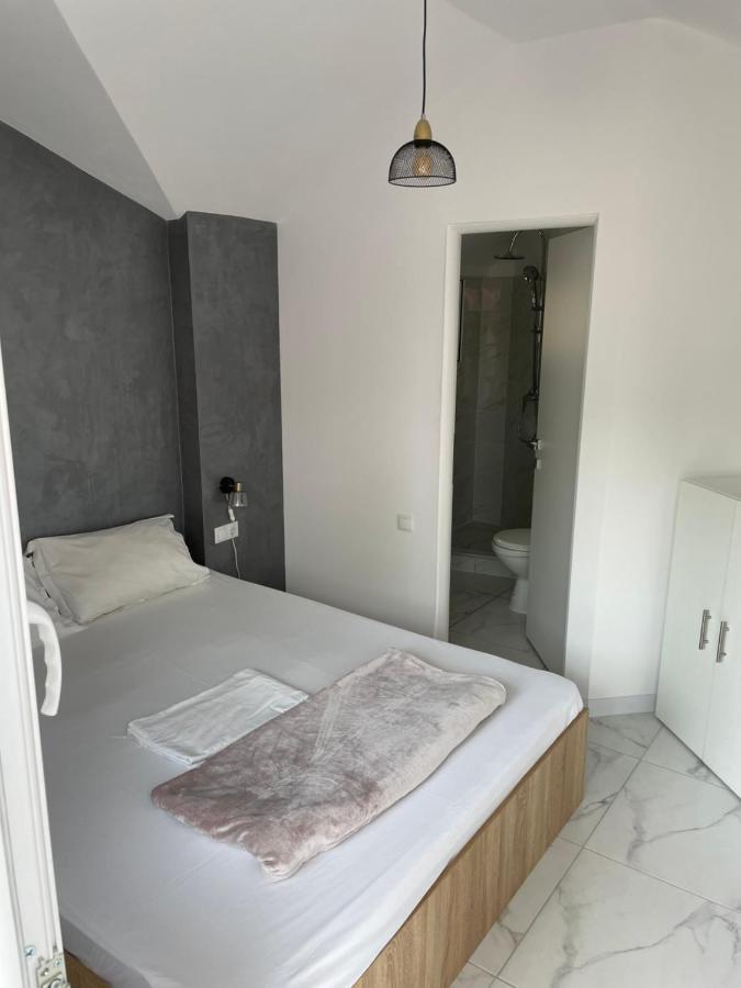 Complex Pria Apartman Două Mai Kültér fotó
