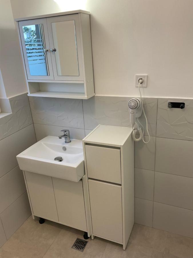 Complex Pria Apartman Două Mai Kültér fotó